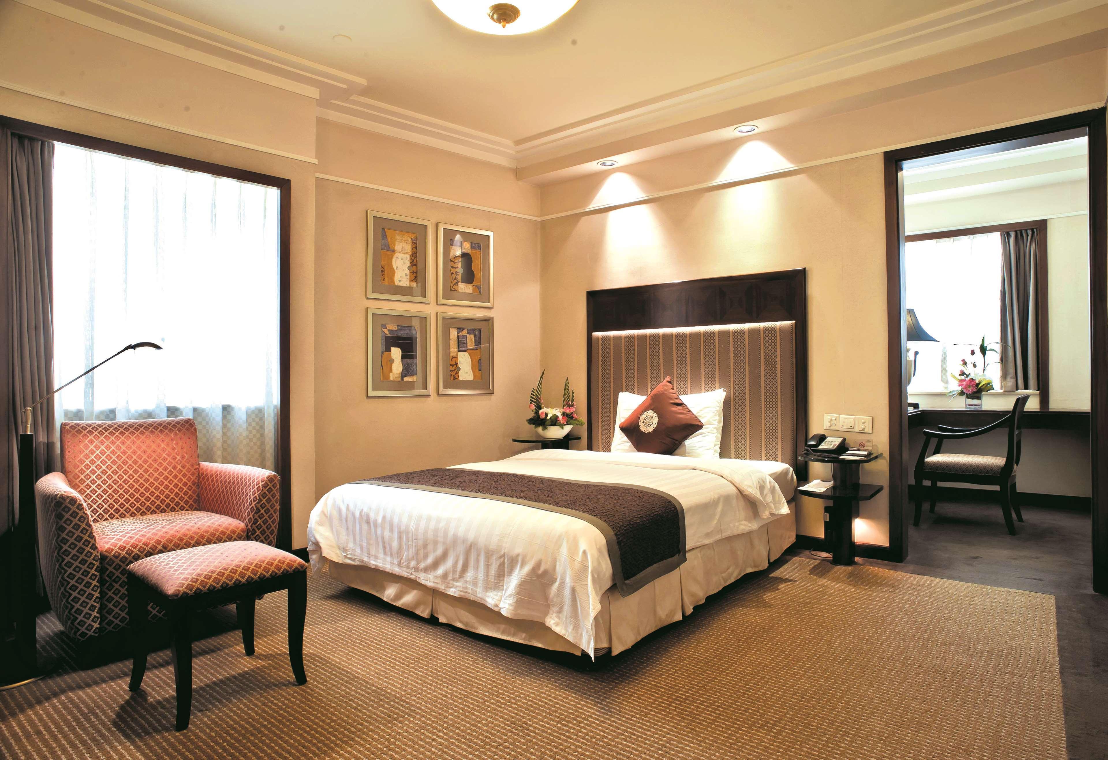 Howard Johnson Ginwa Plaza Hotel Xi'an  Buitenkant foto