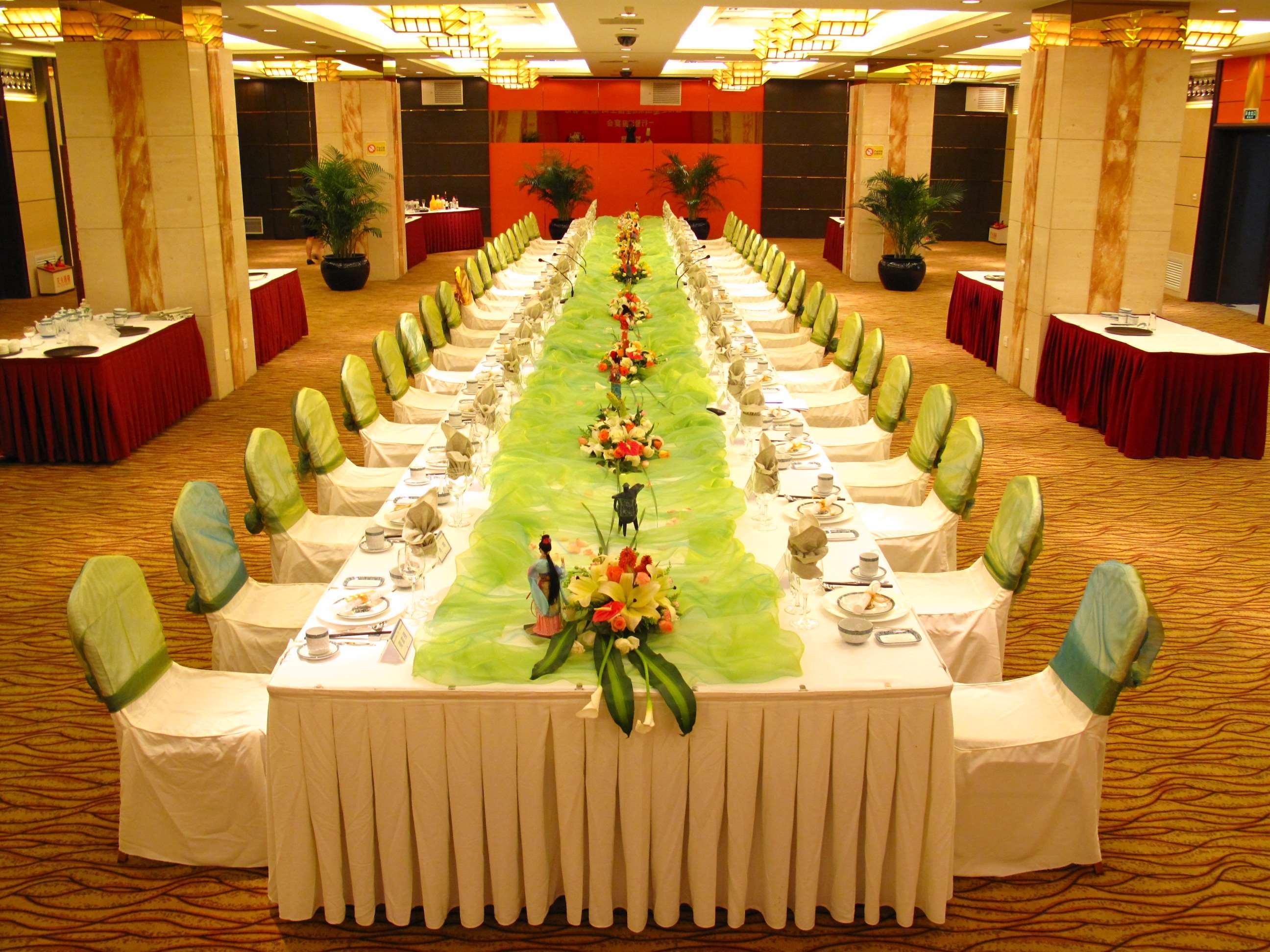 Howard Johnson Ginwa Plaza Hotel Xi'an  Buitenkant foto