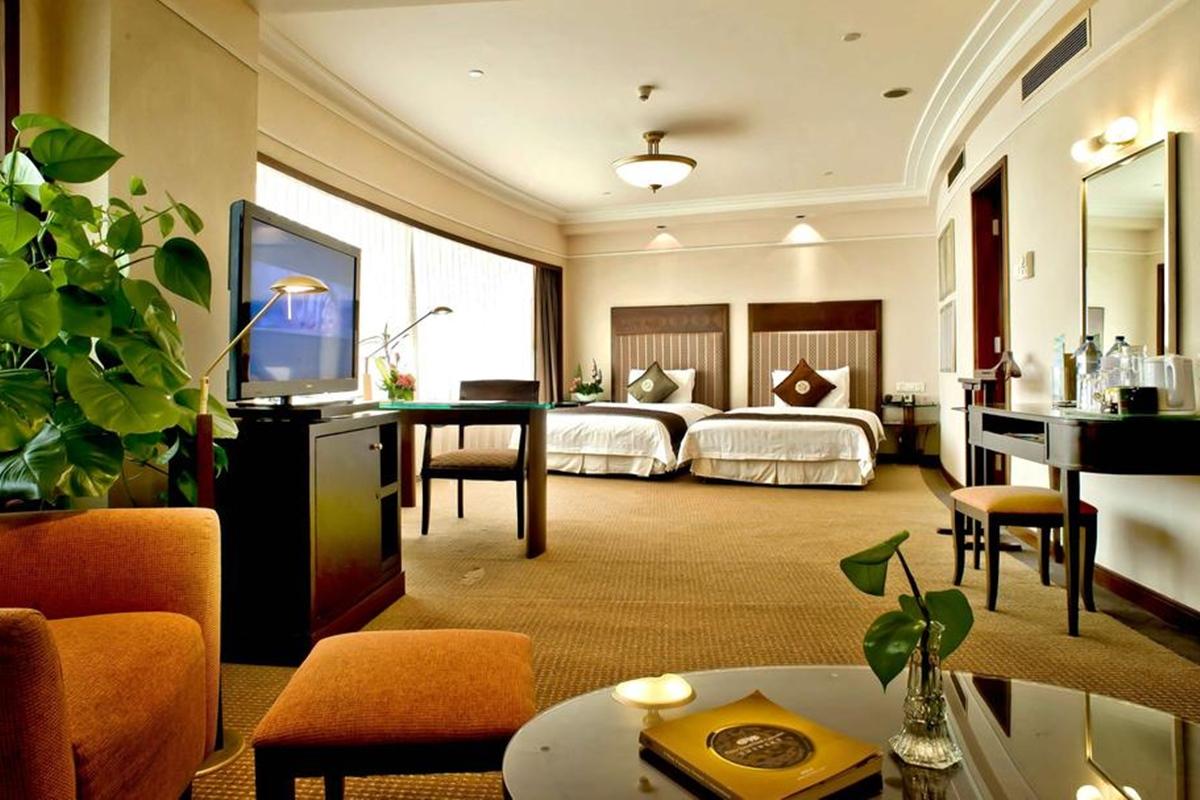 Howard Johnson Ginwa Plaza Hotel Xi'an  Buitenkant foto