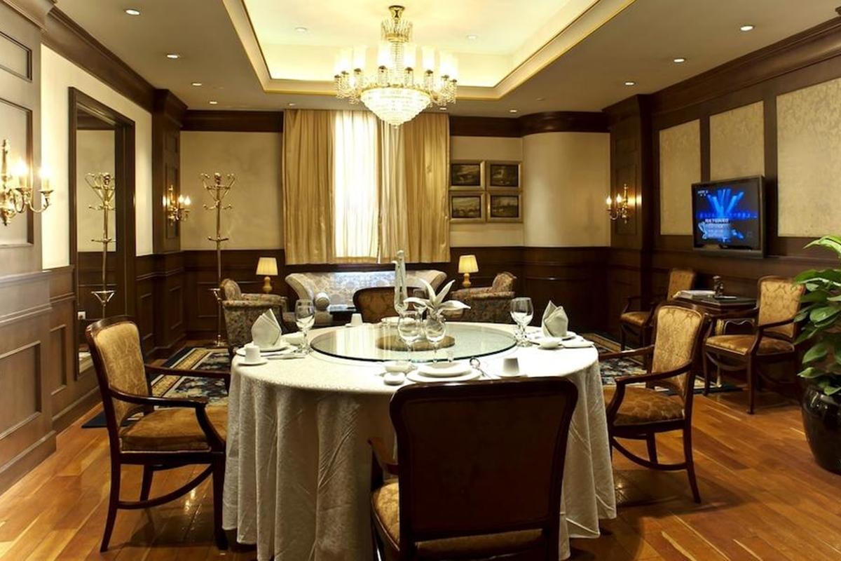Howard Johnson Ginwa Plaza Hotel Xi'an  Buitenkant foto